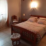 Holiday home Le Marronnier Saint-Mamet-la-Salvetat