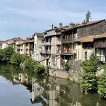 Holiday home Le Marronnier Saint-Mamet-la-Salvetat